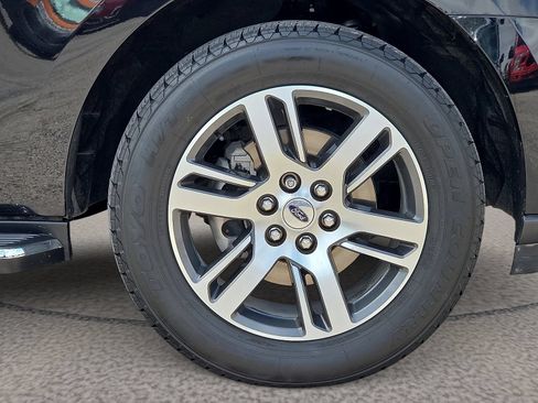 Used 2022 Ford Expedition XLT RWD image 8