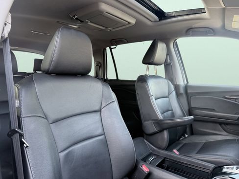 Used 2022 Honda Pilot Touring image 61