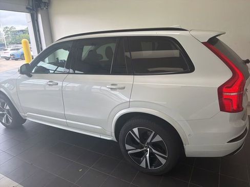 Used 2023 Volvo XC90 T8 Plus AWD/4WD image 8