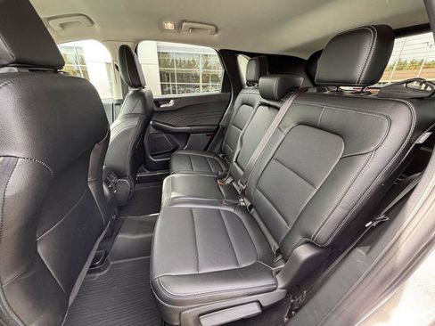 Used 2022 Ford Escape SEL w/ Class II Trailer Tow Package image 14