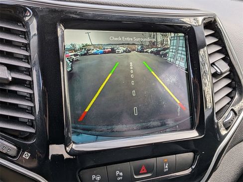 Certified 2020 Jeep Cherokee Limited w/ Technology Group image 18