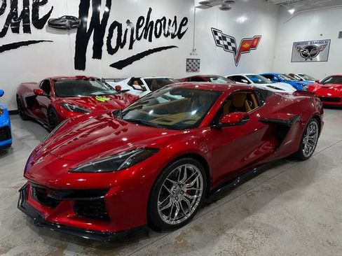 Used 2024 Chevrolet Corvette Z06 w/ Stealth Interior Trim Package RWD image 18