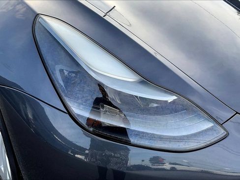 Used 2022 Tesla Model 3 Standard Range RWD image 25