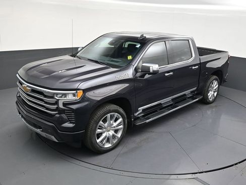 Used 2024 Chevrolet Silverado 1500 High Country w/ High Country Premium Package image 12