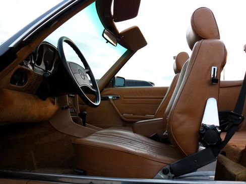 Used 1986 Mercedes-Benz 560 SL image 45