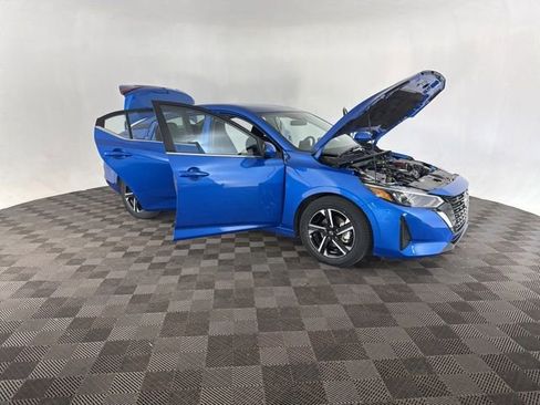 Used 2025 Nissan Sentra SV image 15