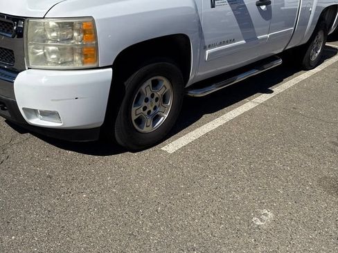 Used 2007 Chevrolet Silverado 1500 LT w/ 1LT Convenience Package AWD/4WD image 1