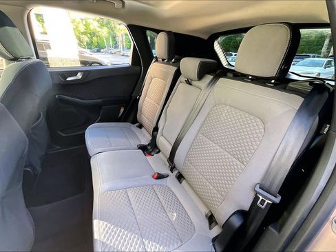 Used 2020 Ford Escape SE image 20