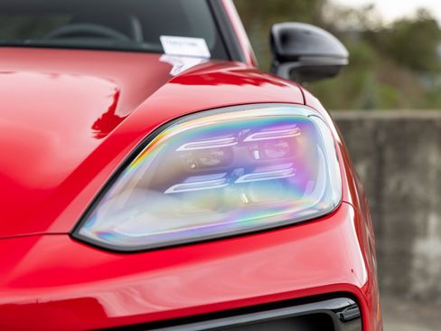 New 2026 Porsche Cayenne Coupe image 17