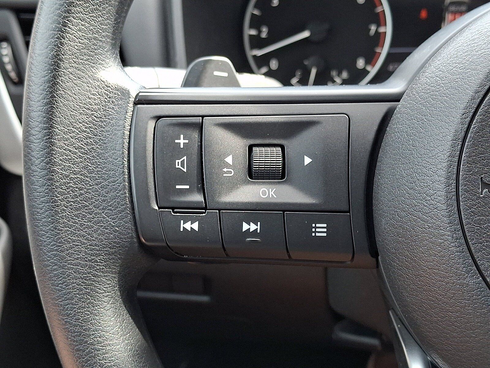 Certified 2023 Nissan Rogue S AWD/4WD image 22
