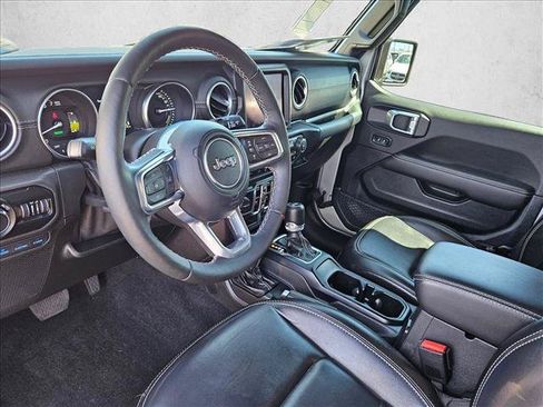 Used 2021 Jeep Wrangler Unlimited Sahara w/ Cold Weather Group AWD/4WD image 10