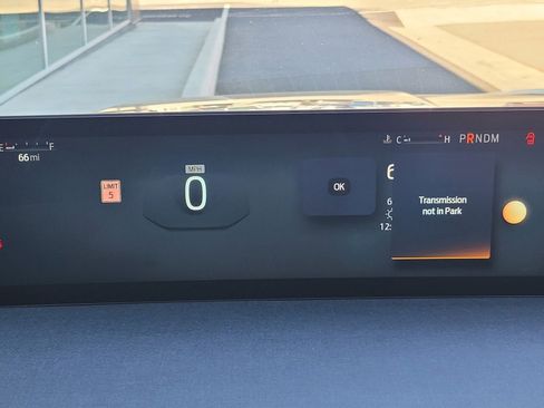 Used 2025 Ford Expedition Active image 28