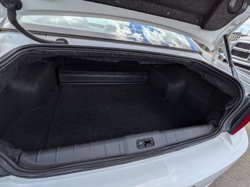 Used 2009 Chevrolet Malibu Hybrid FWD image 25