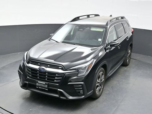Used 2023 Subaru Ascent Limited image 34
