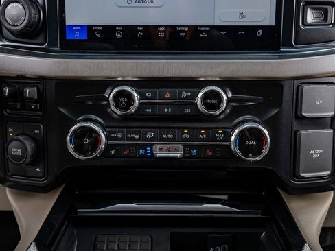 Used 2026 Ford F350 Platinum w/ Platinum Plus Package image 27