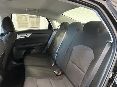 Used 2024 Kia Forte LXS image 9