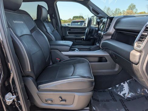 Used 2021 RAM 2500 Laramie w/ Night Edition image 12