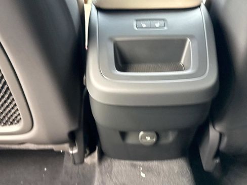 New 2026 Volvo XC60 B5 Plus w/ Climate Package image 15