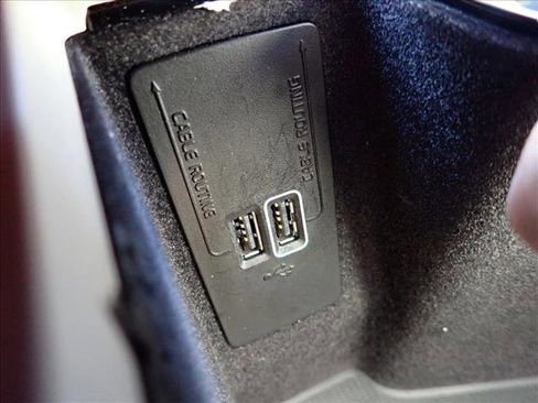 Used 2021 Volvo S60 T5 Momentum w/ Premium Package image 22