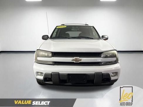 Used 2005 Chevrolet TrailBlazer LT AWD/4WD image 2