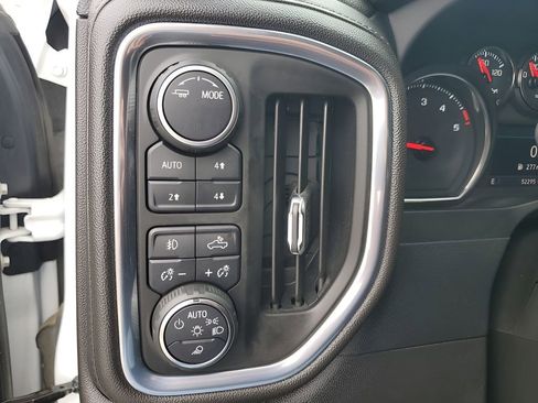 Used 2022 Chevrolet Silverado 2500 LTZ w/ LTZ Plus Package image 32