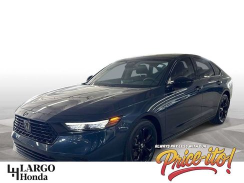 Used 2025 Honda Accord SE image 1
