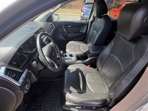 Used 2016 GMC Acadia SLT AWD/4WD image 21
