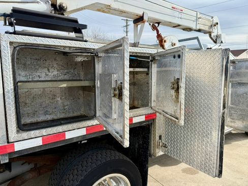 Used 2013 Ford F550 4x4 Regular Cab Super Duty w/ PWR Equipment Group image 15