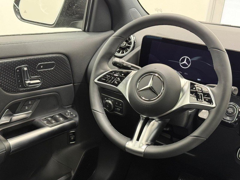 New 2026 Mercedes-Benz GLA 250 4MATIC image 8