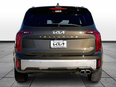 Used 2023 Kia Telluride S image 4