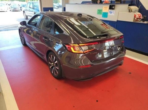 Used 2024 Honda Civic EX-L image 12