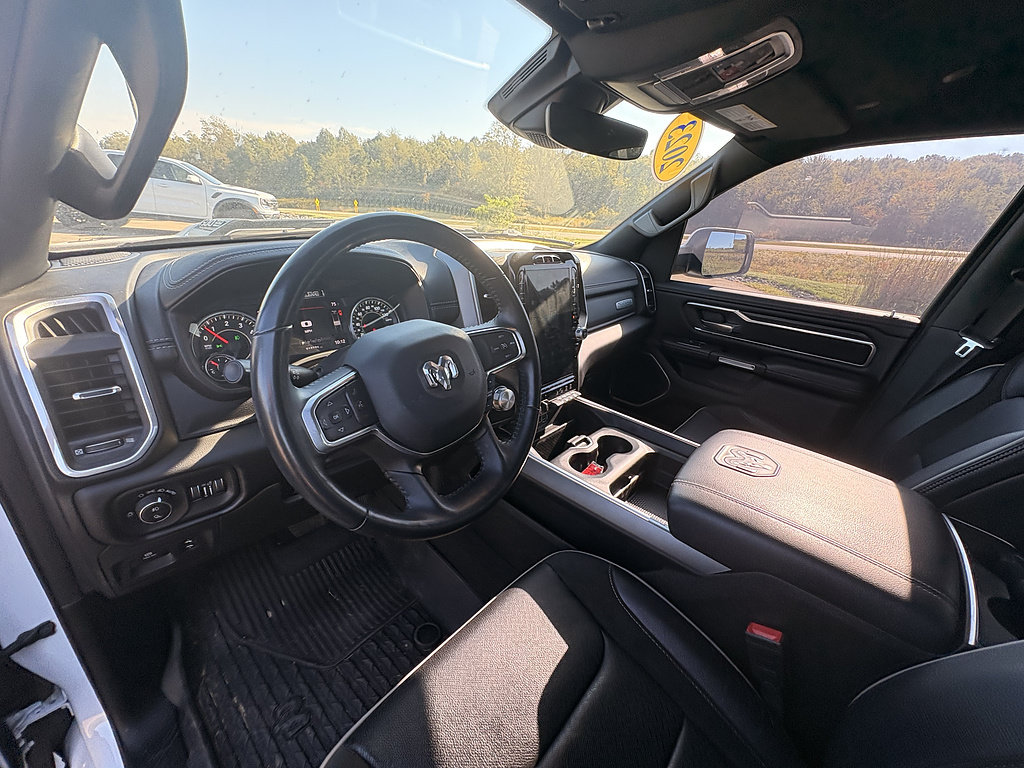 Used 2023 RAM 1500 Laramie AWD/4WD image 29