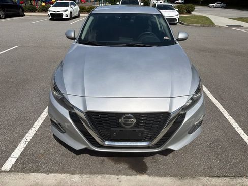 Used 2021 Nissan Altima 2.5 S w/ Driver Assist Package FWD image 2