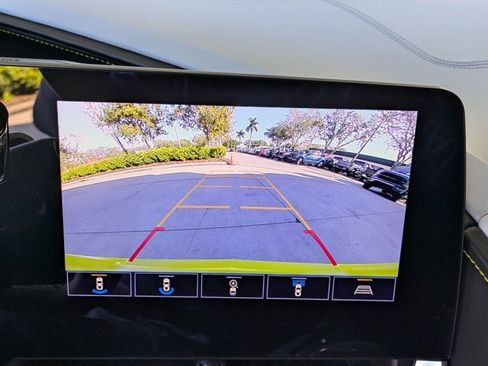 Used 2021 Chevrolet Corvette Stingray Premium Conv w/ Z51 Performance Package image 29