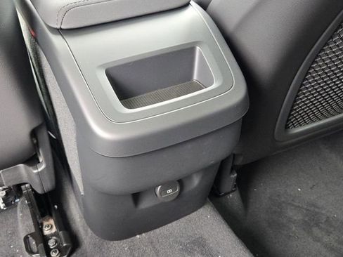 New 2026 Volvo XC60 B5 Core AWD/4WD image 15