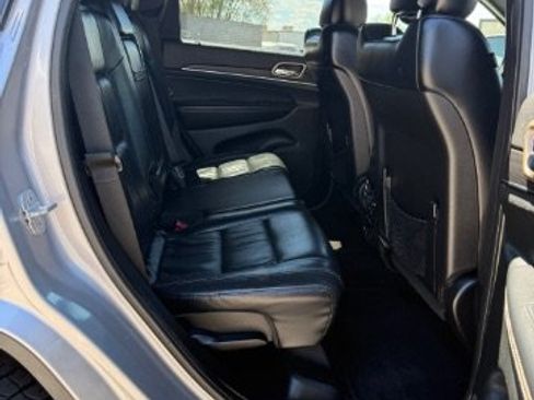 Used 2015 Jeep Grand Cherokee Limited AWD/4WD image 17