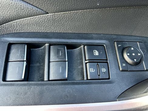 Used 2025 Toyota RAV4 XLE FWD image 13