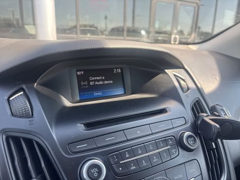 Used 2015 Ford Focus SE image 8