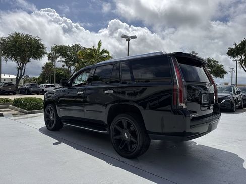Used 2020 Cadillac Escalade Luxury AWD/4WD image 26