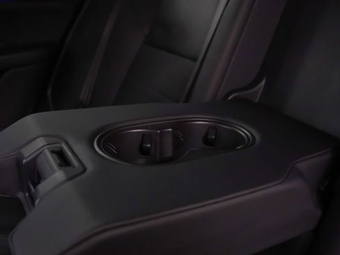 Certified 2025 Porsche Macan 4S Electric image 20