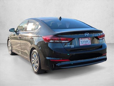 Used 2017 Hyundai Elantra SE image 8