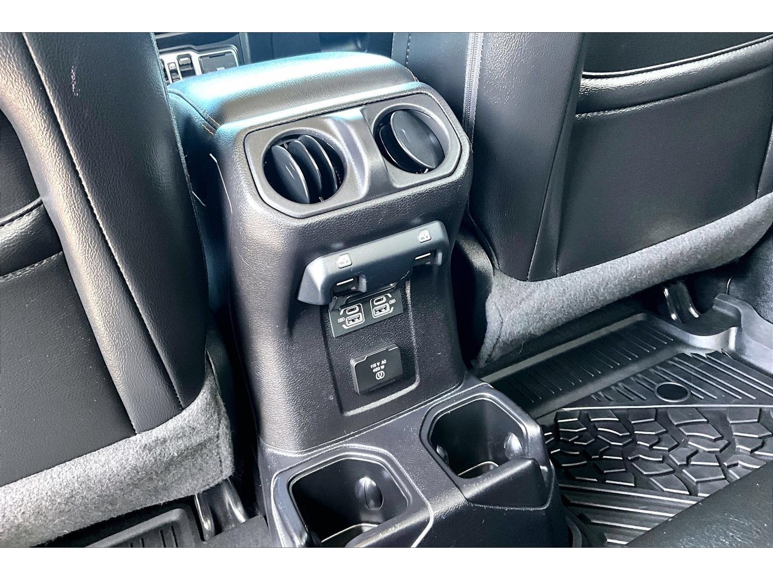 Used 2021 Jeep Gladiator Overland AWD/4WD image 13