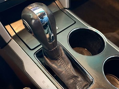 Used 2013 Ford Explorer XLT image 17