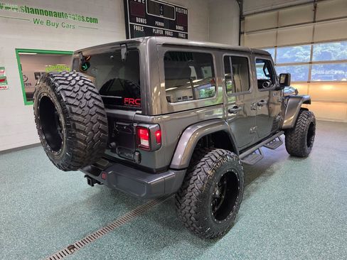 Used 2019 Jeep Wrangler Unlimited Sahara w/ Uconnect 4C Nav & Sound Group AWD/4WD image 6