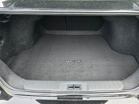Used 2025 Nissan Sentra S FWD image 9