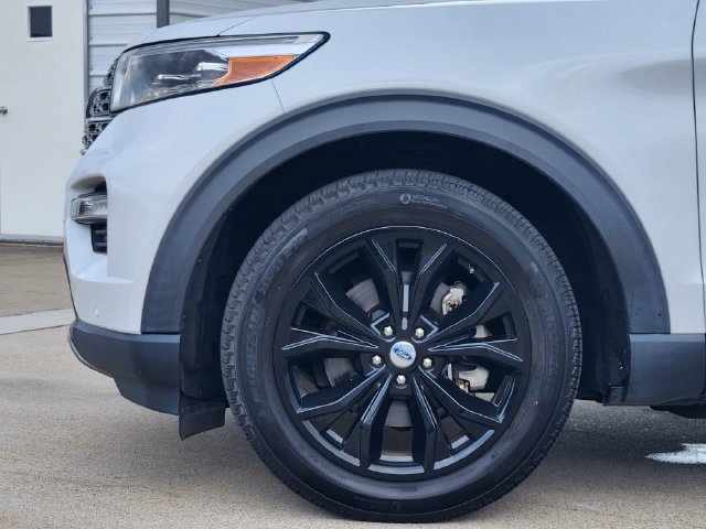 Used 2024 Ford Explorer Limited RWD image 8
