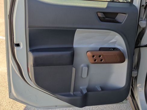 Used 2022 Ford Maverick Lariat w/ Lariat Luxury Package image 14