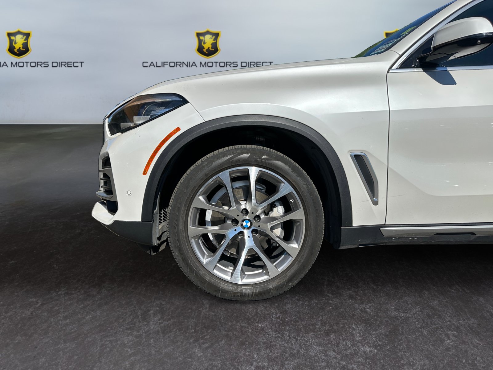 Used 2023 BMW X5 xDrive40i w/ Premium Package AWD/4WD image 14