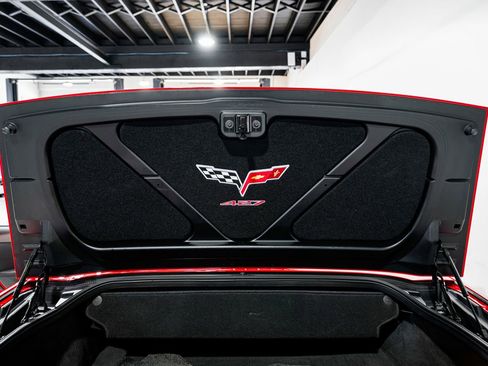 Used 2013 Chevrolet Corvette 427 w/ 1SC Preferred Equipment Group RWD image 39