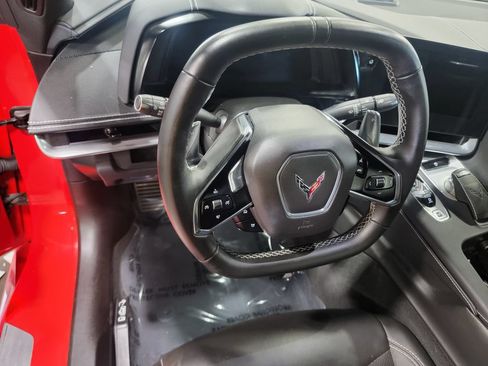 Used 2021 Chevrolet Corvette Stingray Coupe w/ Z51 Performance Package RWD image 16